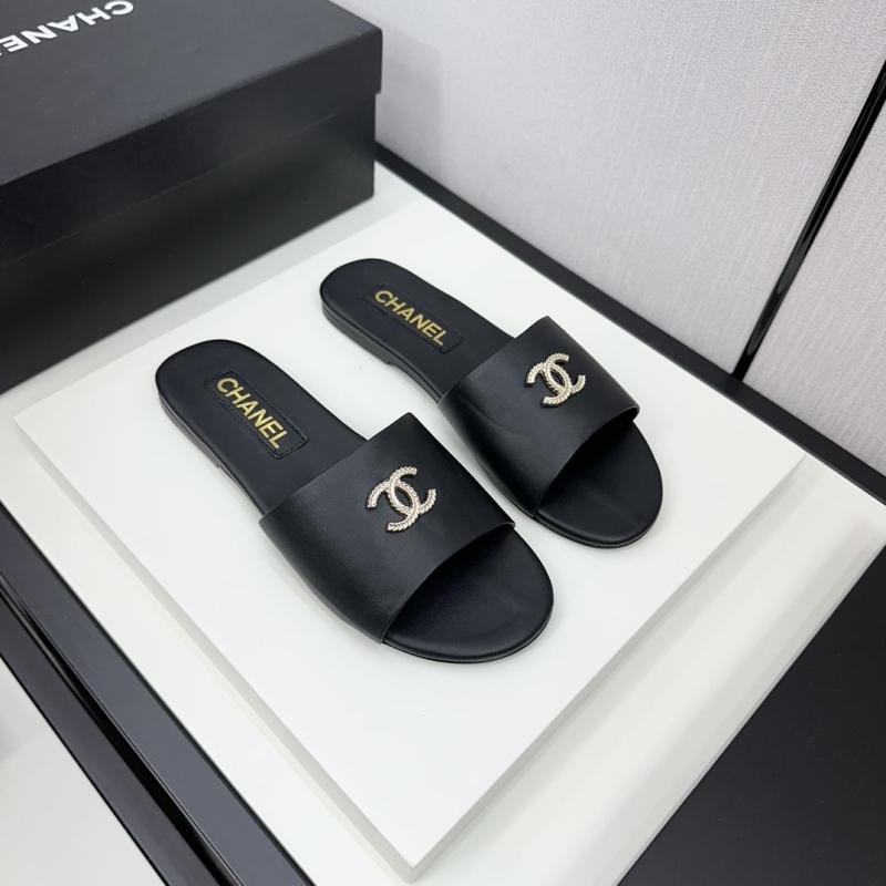 Ch*el slippers
